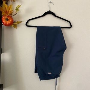 Dark harbor Yola scrub pants